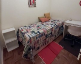 Quarto Lisboa entrada Pontinha junto Metro Linha Azul
