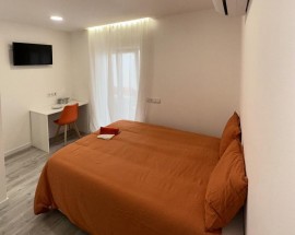 Arrendo quartos com wc privado em Carcavelos