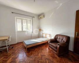 Quartos em moradia em Evora