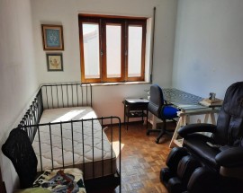 Alugo quarto individual a estudantes em Castelo Branco