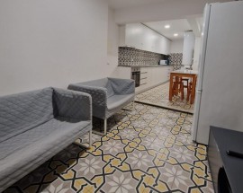 Casa para estudantes com 6 quartos totalmente renovados