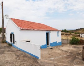 Casa T2 na zona de Mertola