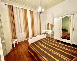 Quarto estudante menina Coimbra desp incluidas 350