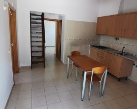 Quartos a 12 minutos a pe da Universidade das Gambelas