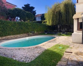 Quarto em moradia com piscina em Oeiras