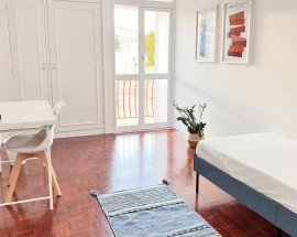 Quarto para arrendar em Olivais Lisboa