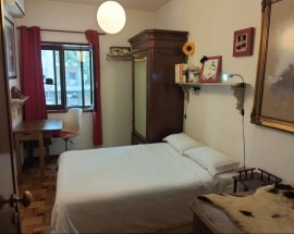 Quarto frente ao metro Camara de Gaia