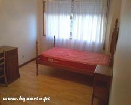 Quartos individuais perto do ISEP e HSJ