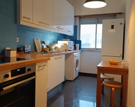 Alugo quarto a mulher em janeiro Lisboa Penha de Franca