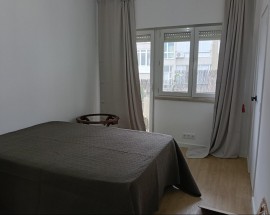 Quartos em Alges rua Conde de Rio Maior