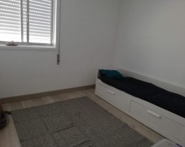Quartos individuais Seixal rua Alves Redol