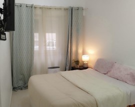 Alugo quarto mobilado com secretaria na zona de Cacilhas