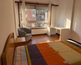 Quarto estudante rapaz Porto Polo Universitario Faculdades