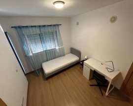 Alugam se quartos Penha Faro