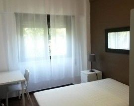 Quarto em Lisboa Benfica limpeza semanal nas areas comuns