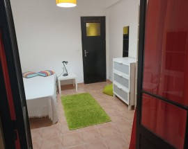 Quartos livres para raparigas Parque das Nacoes