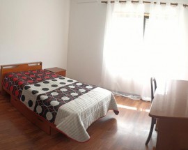 Quarto individual para estudantes em Coimbra